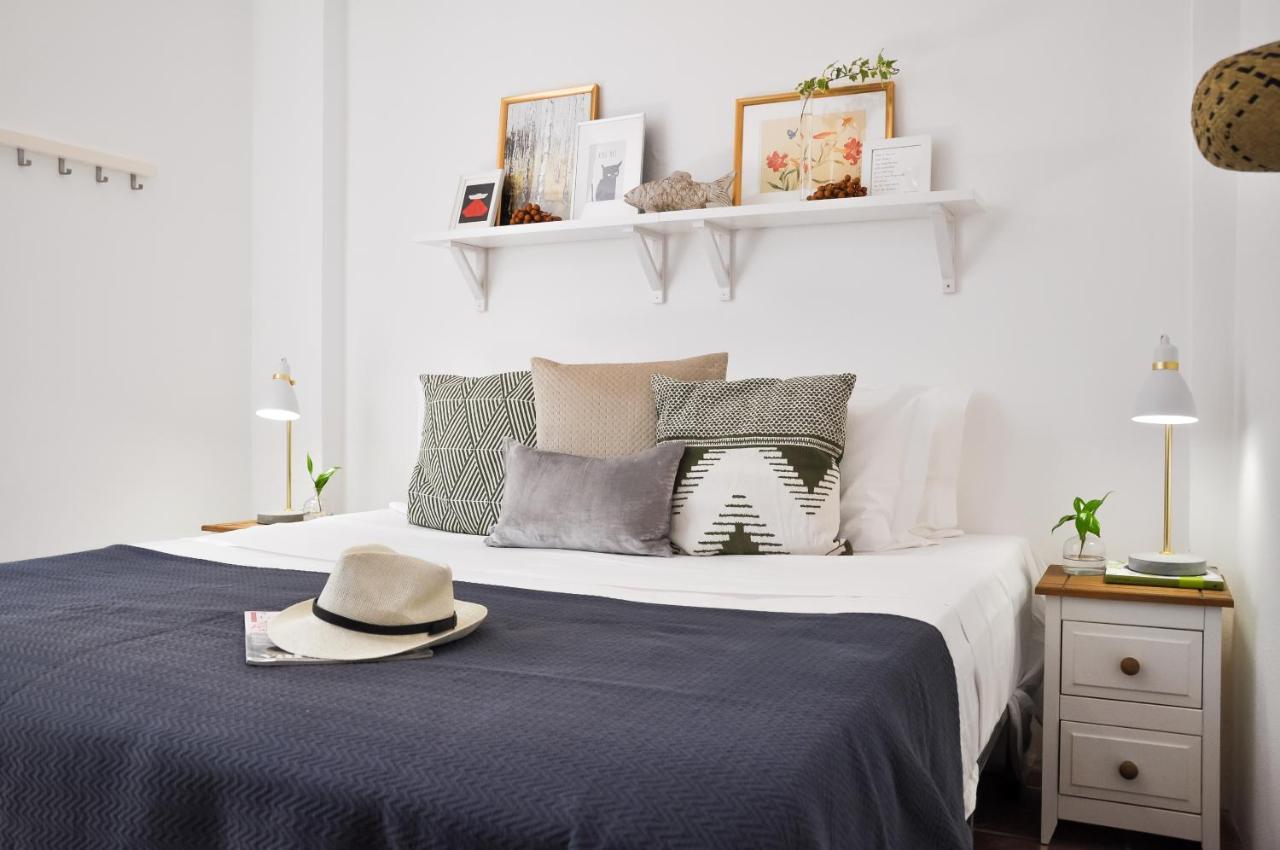 Lovelystay - Casa Salto - Charming Townhouse With Large Terrace タヴィラ エクステリア 写真