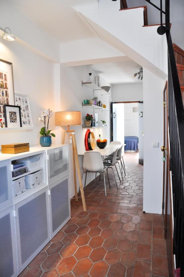 Lovelystay - Casa Salto - Charming Townhouse With Large Terrace タヴィラ エクステリア 写真