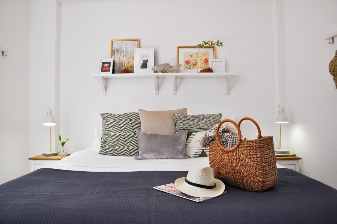 Lovelystay - Casa Salto - Charming Townhouse With Large Terrace タヴィラ エクステリア 写真
